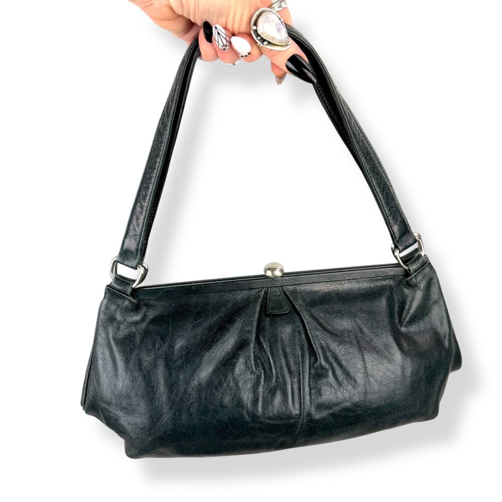 ❌SOLD❌ Vintage HOBO INTERNATIONAL fine leather kiss lock purse - Picture 13 of 14
